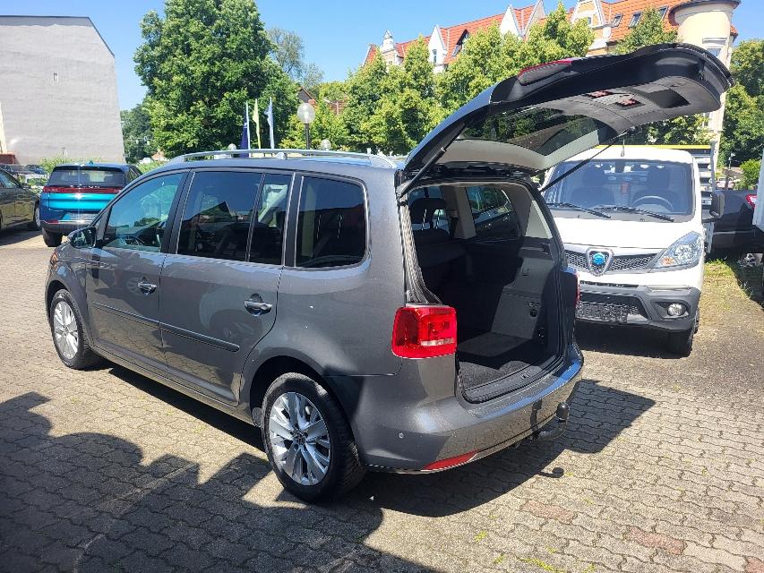 VW Touran 1.4 TSI LIFE+PANORAMA+AHK+CLIMATRONIC+-28