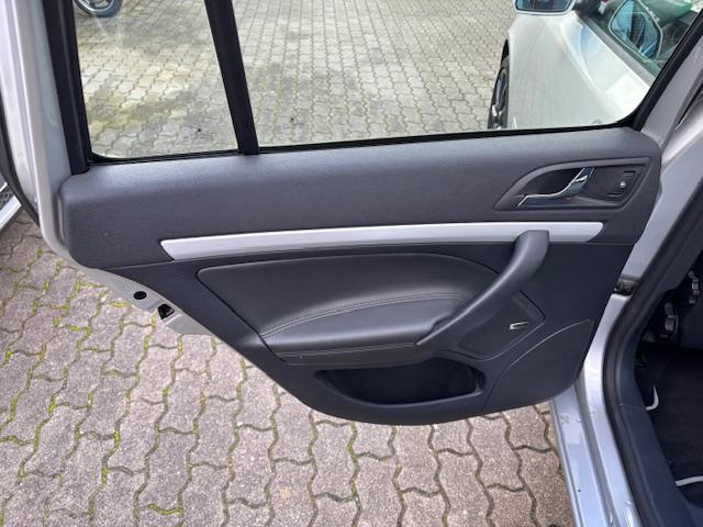 Skoda Octavia Combi RS+XENON+STANDHEIZUNG+ALU18+1.HAND-7