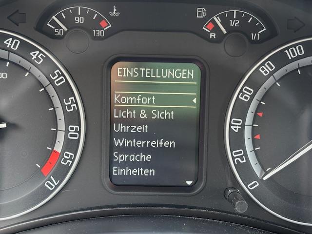 Skoda Octavia Combi RS+XENON+STANDHEIZUNG+ALU18+1.HAND-12
