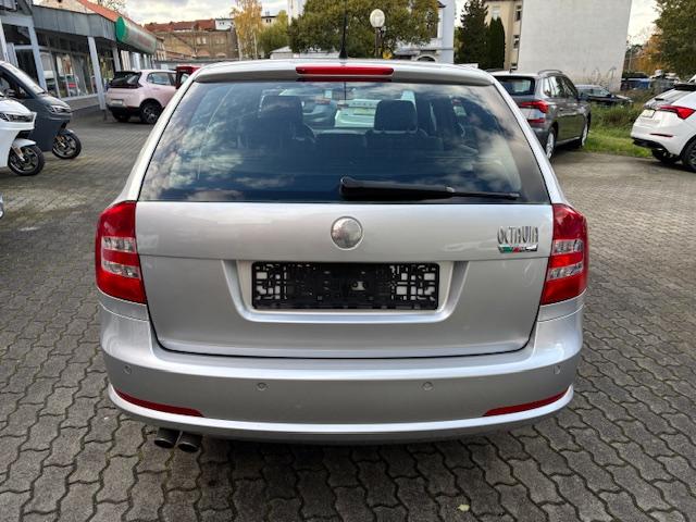 Skoda Octavia Combi RS+XENON+STANDHEIZUNG+ALU18+1.HAND-25