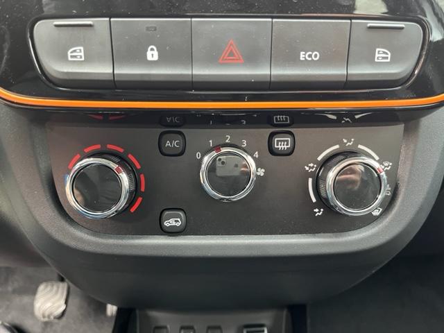 Dacia Spring Comfort Plus mit Look-Paket Orange+NAVI+-7