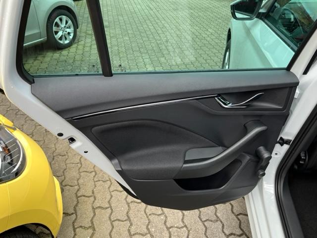 Skoda Kamiq 1.0 TSI DSG Ambition+CLIMATRONIC+KAMERA+LM-5