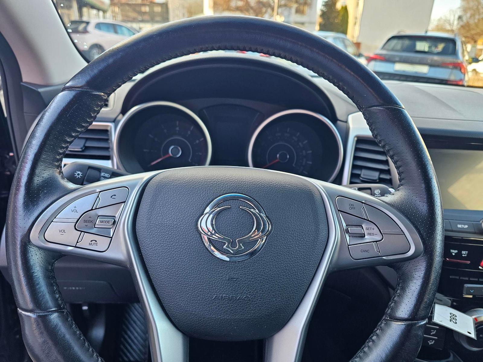 Ssangyong Tivoli 1.6+KLIMA+ALU+1.HAND-16