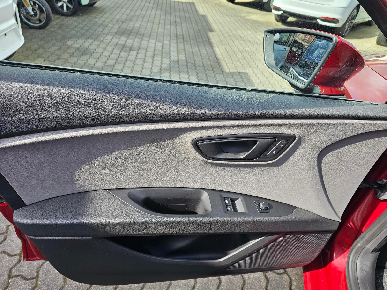 Seat Leon 1.2 TSI REFERENCE+KLIMA+ZV+FUNK+2.HAND-9