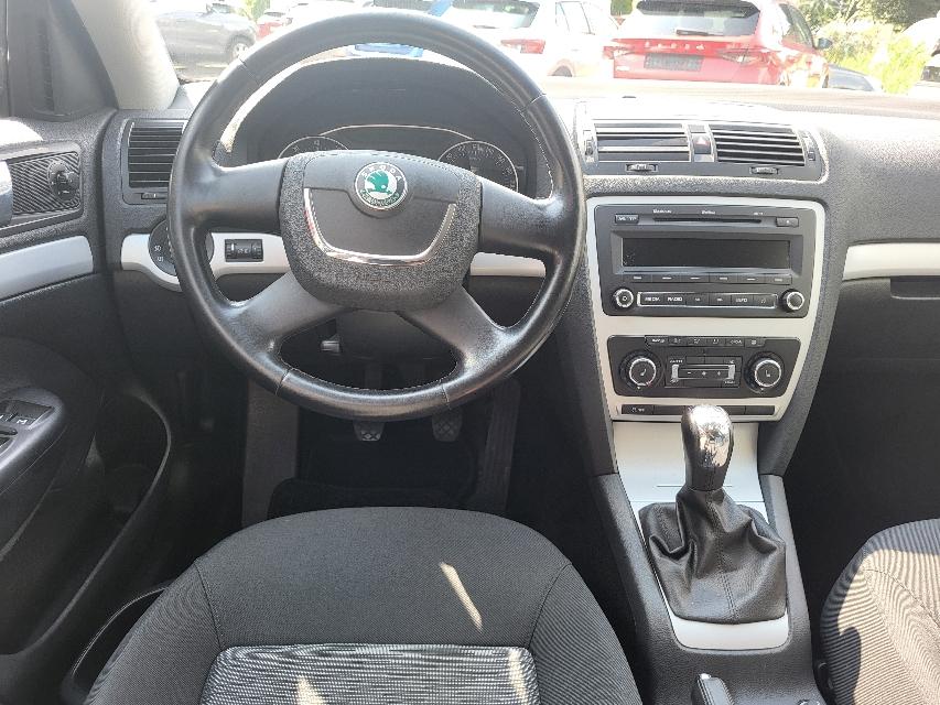 Skoda Octavia Combi 1.2 TSI Ambiente+CLIMATRONIC+AHK+-4