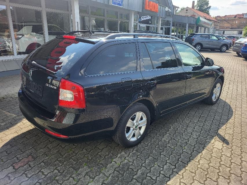 Skoda Octavia Combi 1.2 TSI Ambiente+CLIMATRONIC+AHK+-20