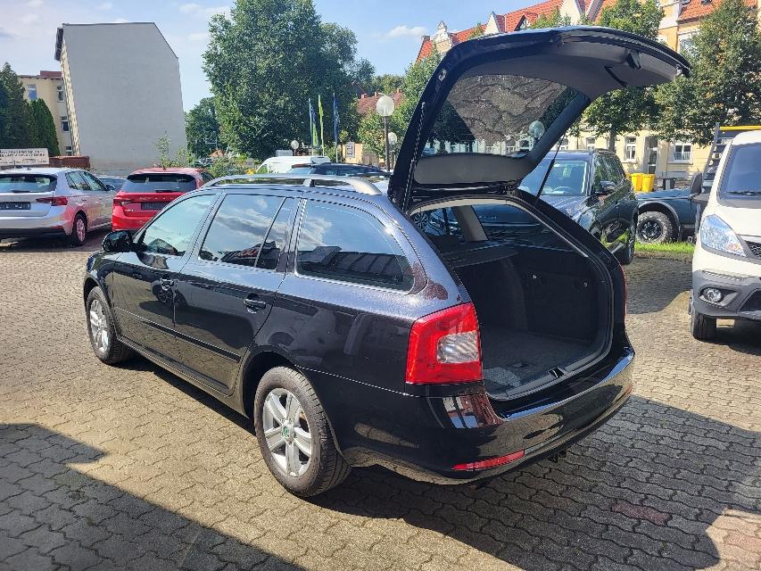 Skoda Octavia Combi 1.2 TSI Ambiente+CLIMATRONIC+AHK+-22