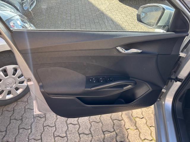 Skoda Fabia 1.0 MPI SELECTION+AHK+BOLERO+GARANTIE01/29-2