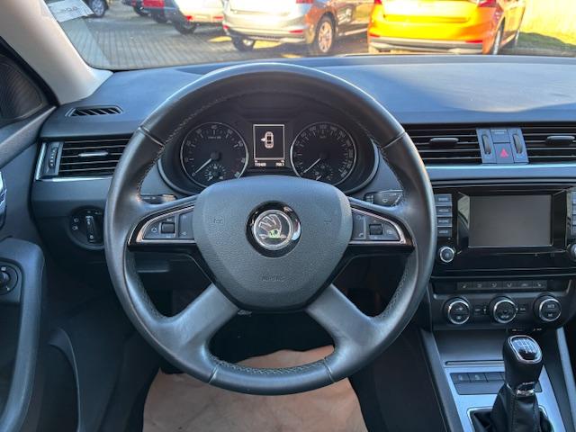 Skoda Octavia III 1.4 TSI Elegance+Bi-Xenon+AHK+1.HAND-7