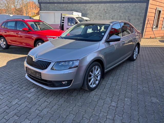 Skoda Octavia III 1.4 TSI Elegance+Bi-Xenon+AHK+1.HAND-11