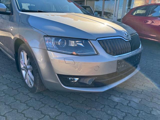 Skoda Octavia III 1.4 TSI Elegance+Bi-Xenon+AHK+1.HAND-24