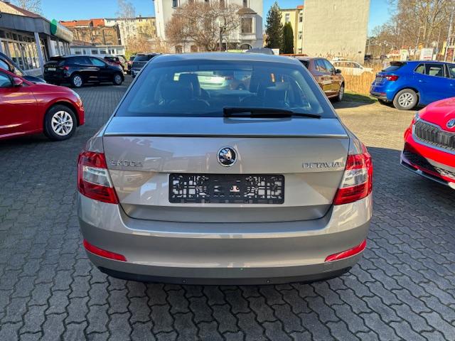 Skoda Octavia III 1.4 TSI Elegance+Bi-Xenon+AHK+1.HAND-27