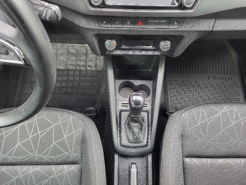 Skoda Fabia 1.0 TSI DSG CLEVER+CLIMATRONIC+ACC+1.HAND-9