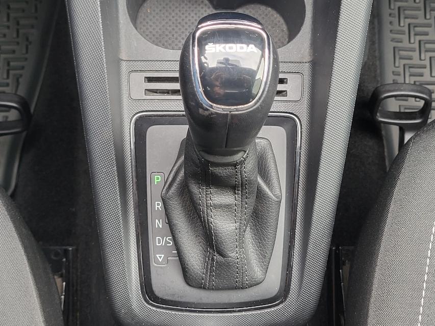 Skoda Fabia 1.0 TSI DSG CLEVER+CLIMATRONIC+ACC+1.HAND-15