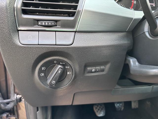 Skoda Fabia 1.0 TSI Ambition+KLIMA+SITZHEIZUNG+1.HAND+-3