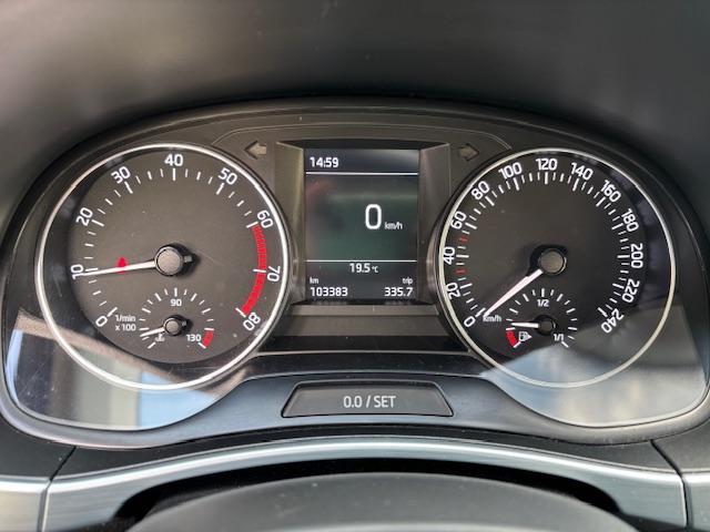 Skoda Fabia 1.0 TSI Ambition+KLIMA+SITZHEIZUNG+1.HAND+-9