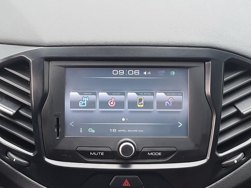 Lada Vesta SW 1.6  LUXUS+KLIMAAUTOMATIK+KAMERA+1.HAND-20