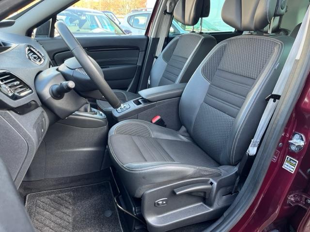 Renault Megane Scenic dCi Bose Automatik+NAV+BiXENON+AHK-3