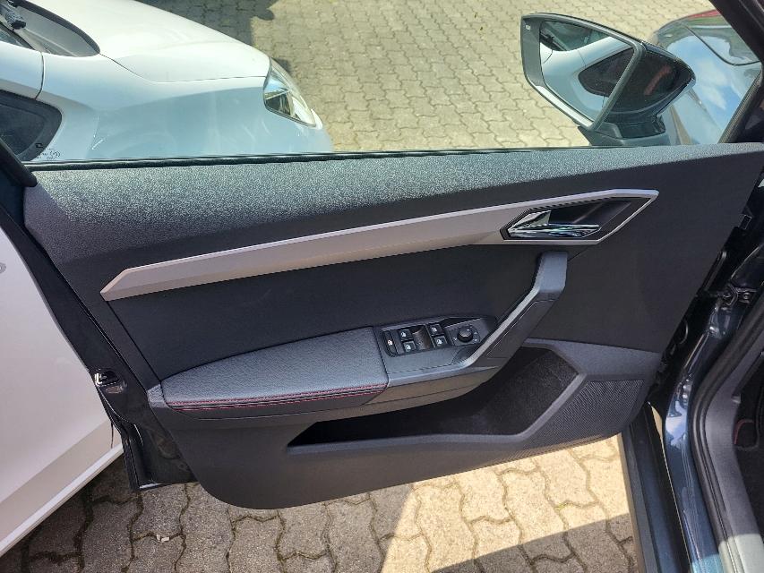 Seat Arona 1.0 TSI FR+ACC+NAVI+KAMERA+LED+WINTERPAKET-2