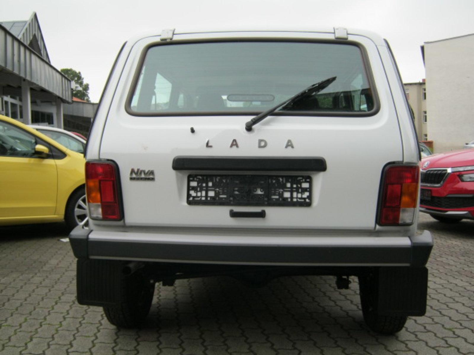 Lada Niva 1.7i 4x4 PUR+5-TÜRER+MODELL2021+SOFORT+-13
