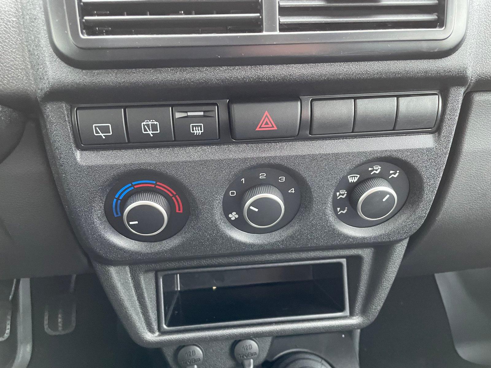Lada Niva 1.7i 4x4 PUR+5-TÜRER+MODELL2021+SOFORT+-7