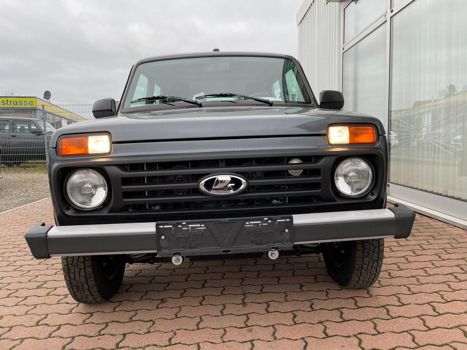 Lada Niva 1.7i 4x4 PUR+5-TÜRER+MODELL2021+SOFORT+-11
