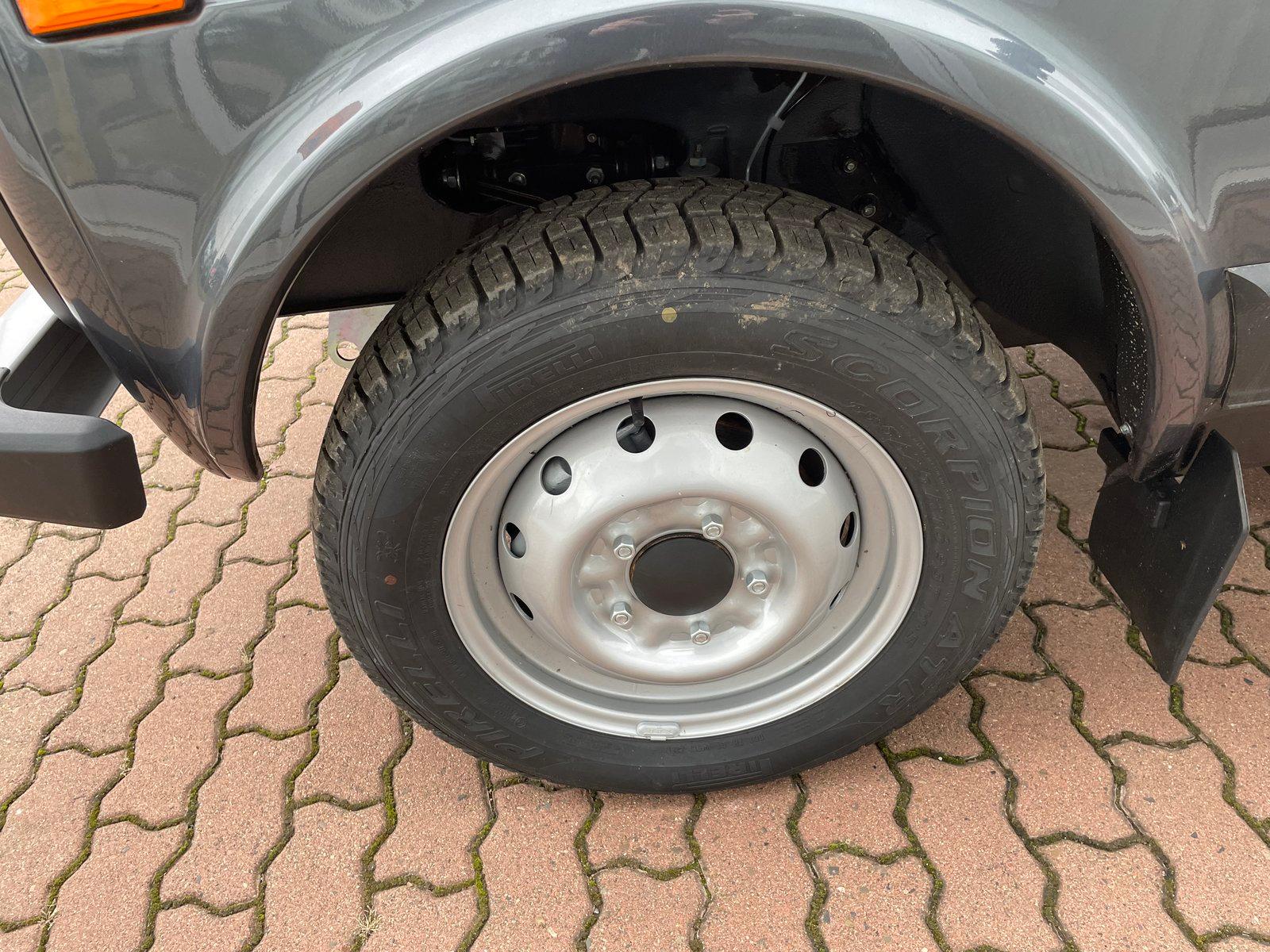 Lada Niva 1.7i 4x4 PUR+5-TÜRER+MODELL2021+SOFORT+-13