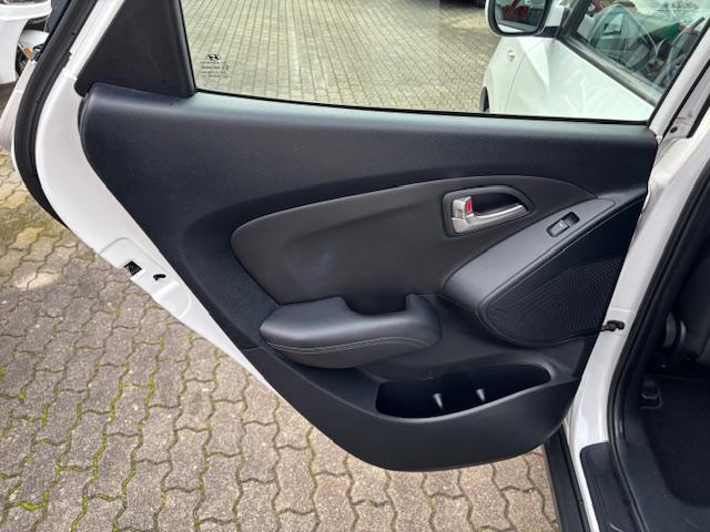 Hyundai TUCSON  IX35+ALLWETTER+KLIMA+SITZHEIZUNG+-6