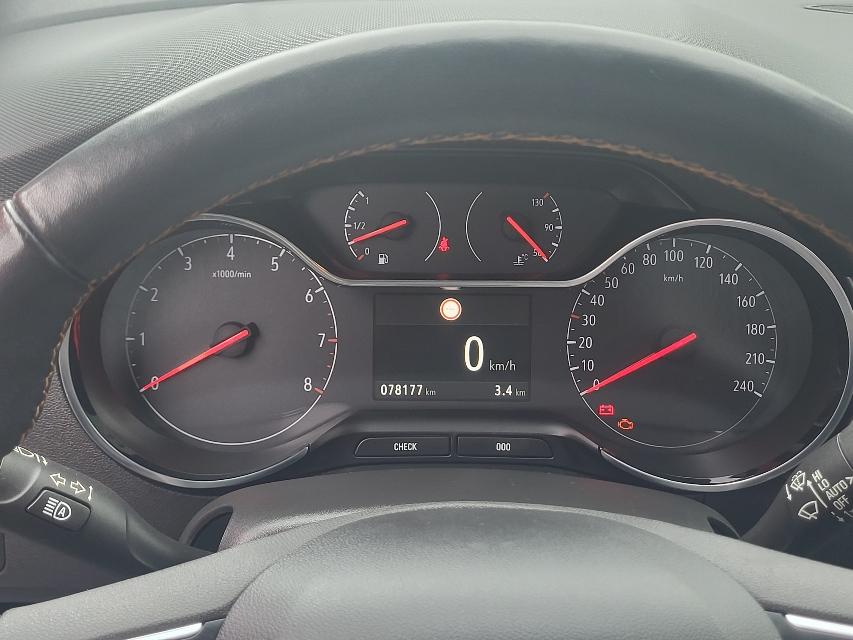 Opel Crossland X Innovation 1.2 Android Auto+Metallic-14