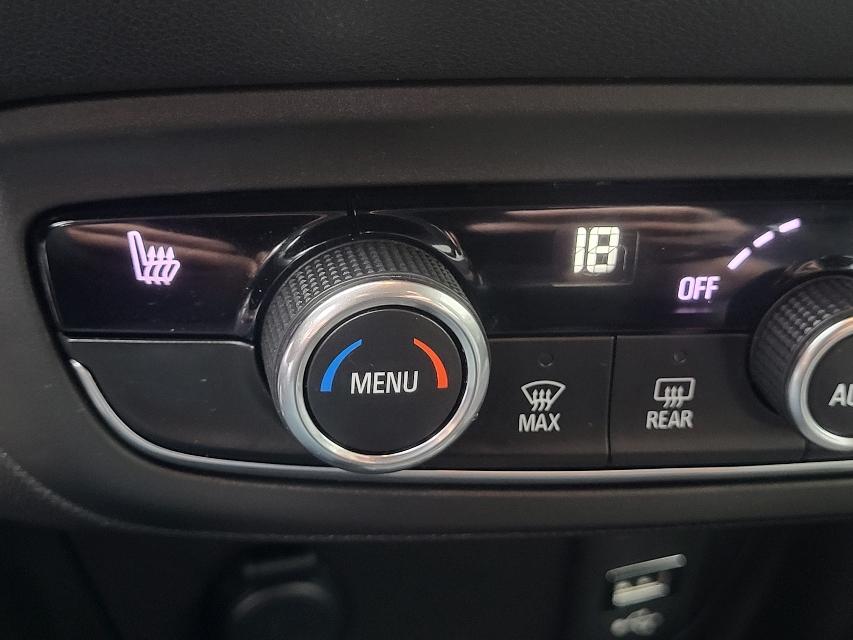 Opel Crossland X Innovation 1.2 Android Auto+Metallic-16