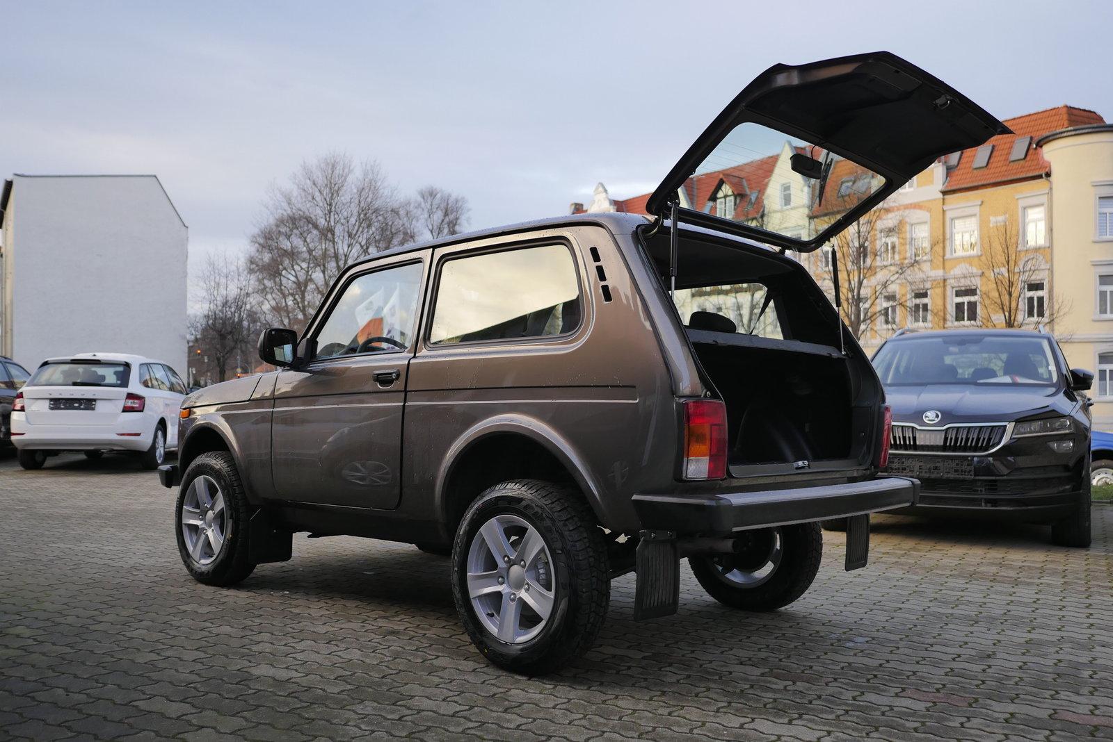 Lada Niva LEGEND 1.7 4x4 +AC+SITZHEIZUNG+ALU+eSPIEGEL-14