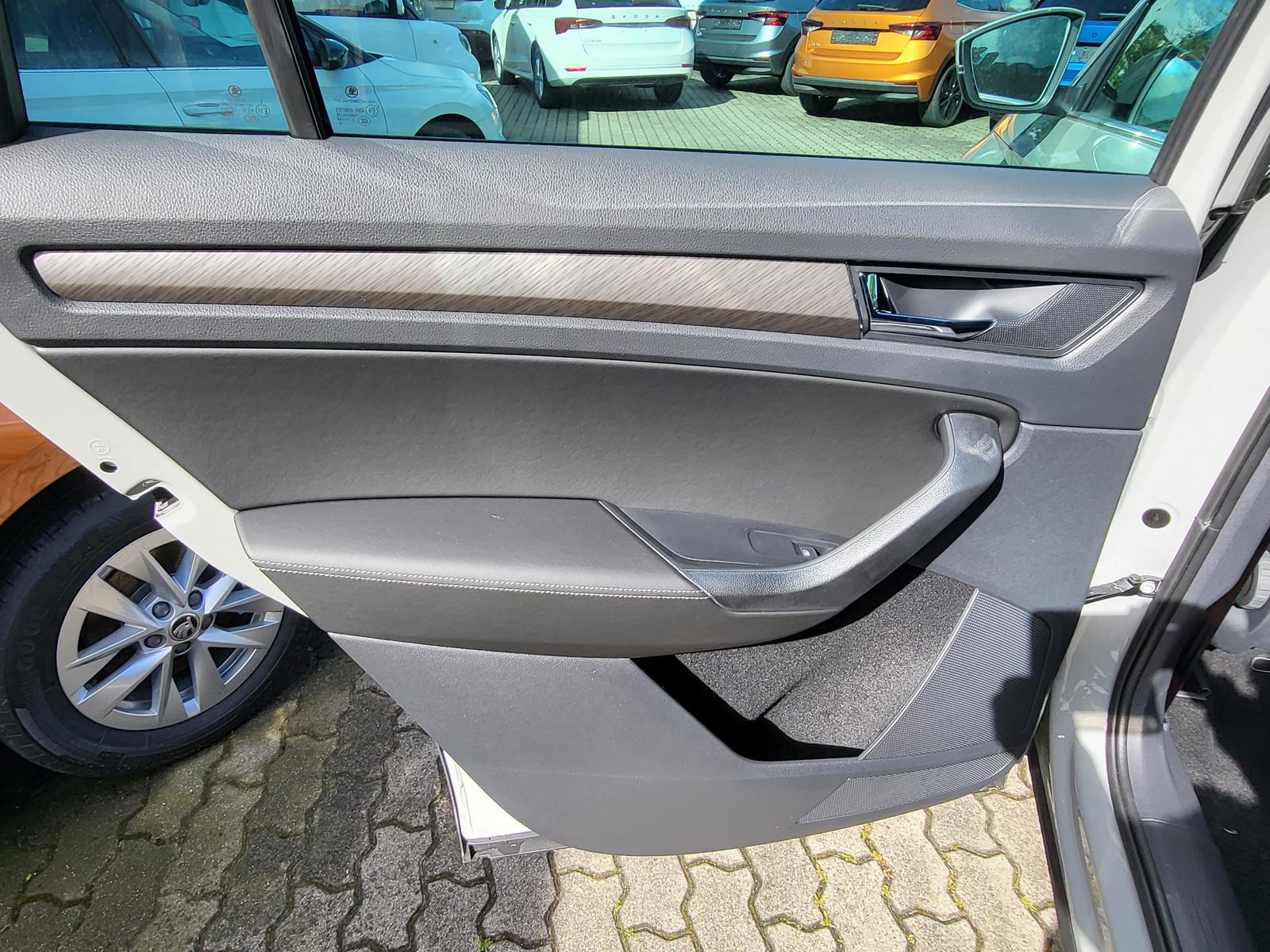Skoda Kodiaq 2.0 TDI DSG 4x4 Style+MATRIX+NAVI+eKLAPPE-6