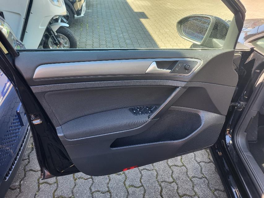 VW Golf Variant 1.2 TSI BMT Trendline+GRA+ALLWETTER-3
