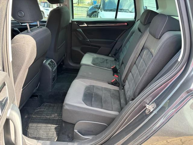 VW Golf Sportsvan Highline 1.4 TSI DSG+XENON+1.HAND-3