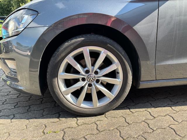 VW Golf Sportsvan Highline 1.4 TSI DSG+XENON+1.HAND-24