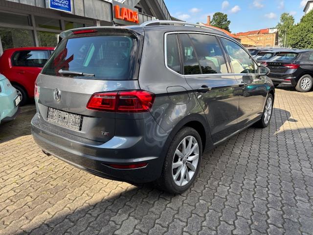 VW Golf Sportsvan Highline 1.4 TSI DSG+XENON+1.HAND-25