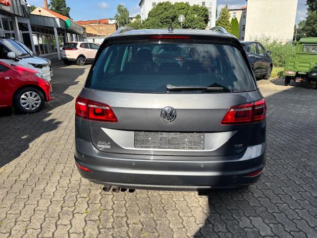 VW Golf Sportsvan Highline 1.4 TSI DSG+XENON+1.HAND-26