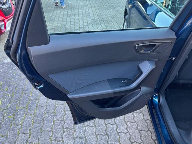 Seat Ateca 1.0 TSI Style+CLIMATRONIC+SITZHEIZUNG+AHK+-5
