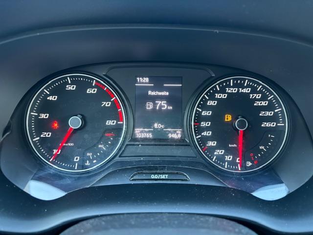 Seat Ateca 1.0 TSI Style+CLIMATRONIC+SITZHEIZUNG+AHK+-8