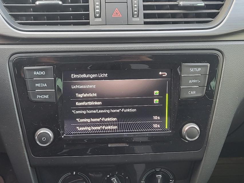 Skoda Rapid SB 1.0 TSI Ambition+KAMERA+AHK+KLIMA+ALU+-15
