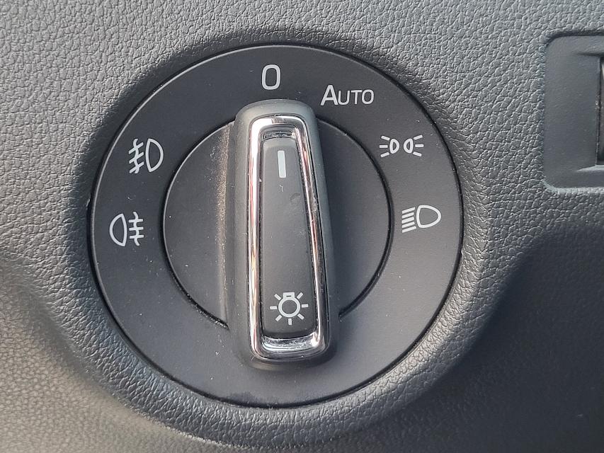 Skoda Rapid SB 1.0 TSI Ambition+KAMERA+AHK+KLIMA+ALU+-16