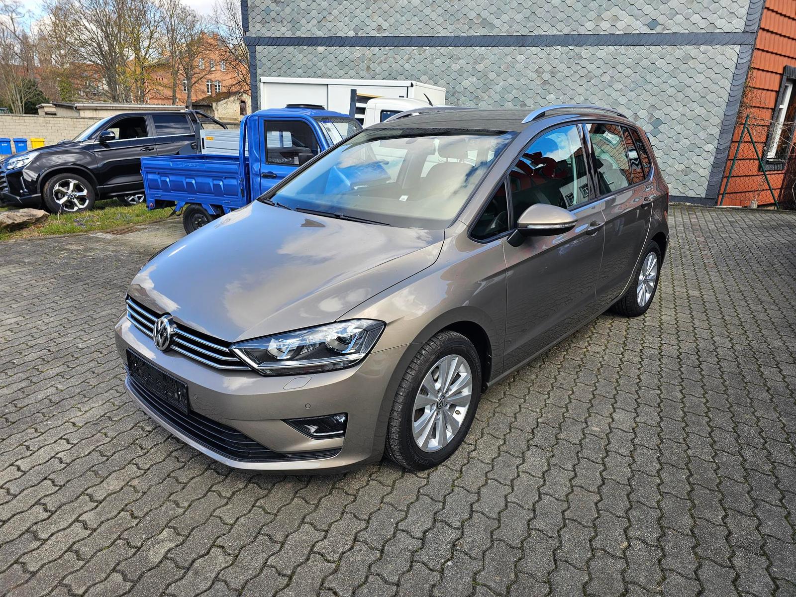 VW Golf Sportsvan 1.2 TSI Comfort+AHK+XENON+1.HAND