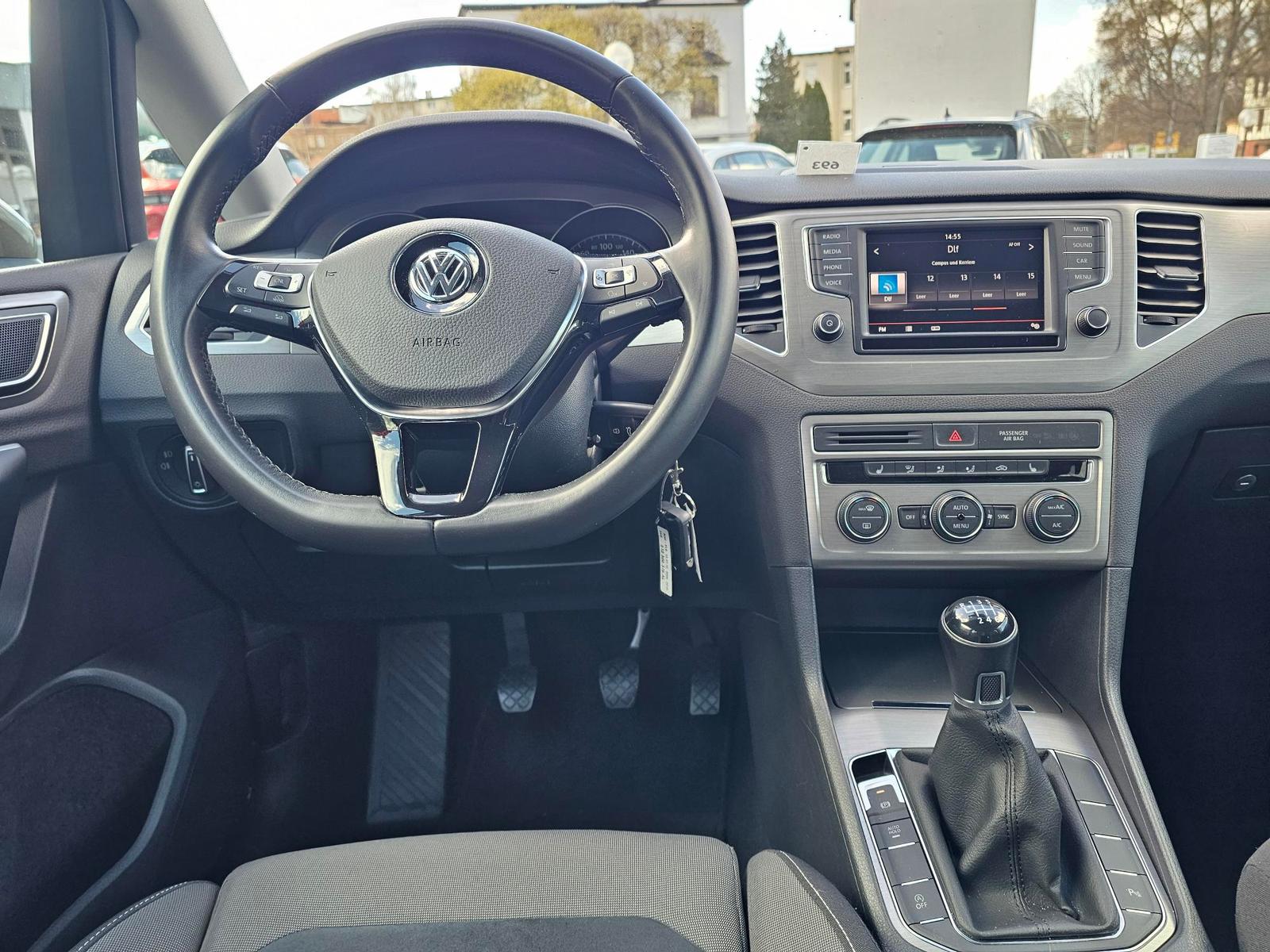 VW Golf Sportsvan 1.2 TSI Comfort+AHK+XENON+1.HAND-6