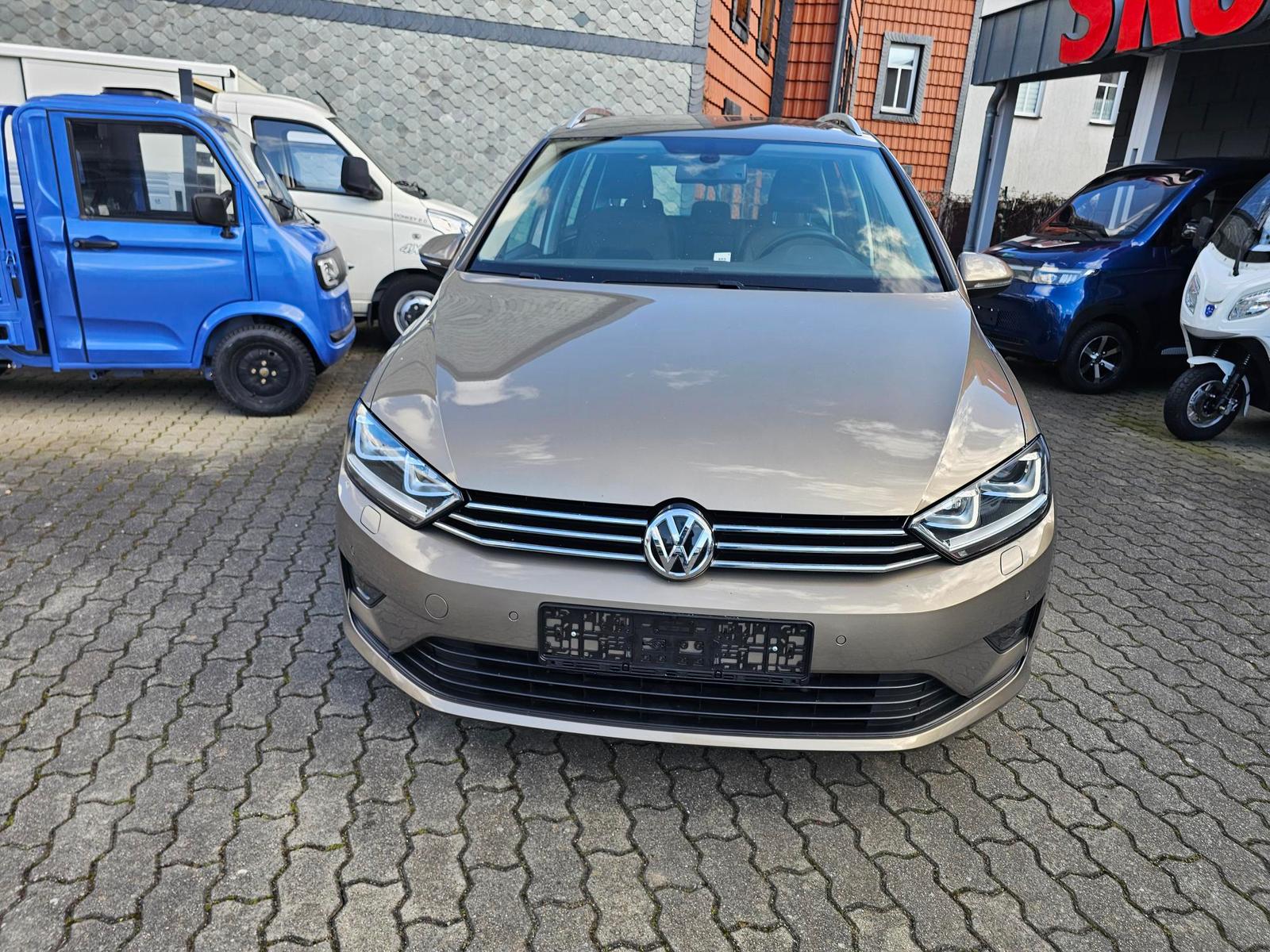 VW Golf Sportsvan 1.2 TSI Comfort+AHK+XENON+1.HAND-13