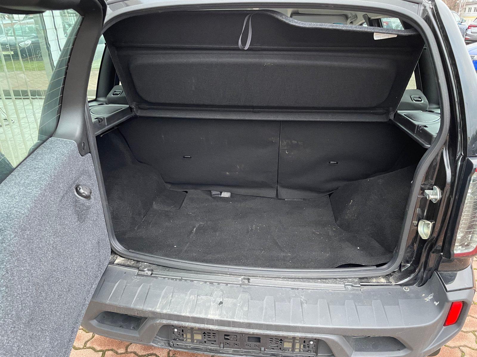 Lada Niva TRAVEL 1.7i 4x4 ALLRAD+ZV+eFENSTER+AIRBAG+-3