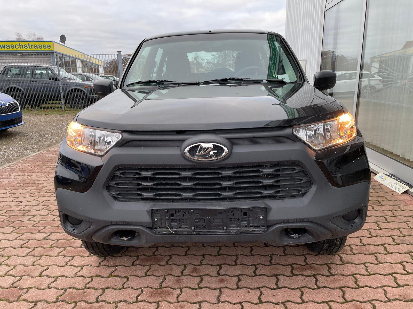 Lada Niva TRAVEL 1.7i 4x4 ALLRAD+ZV+eFENSTER+AIRBAG+-12
