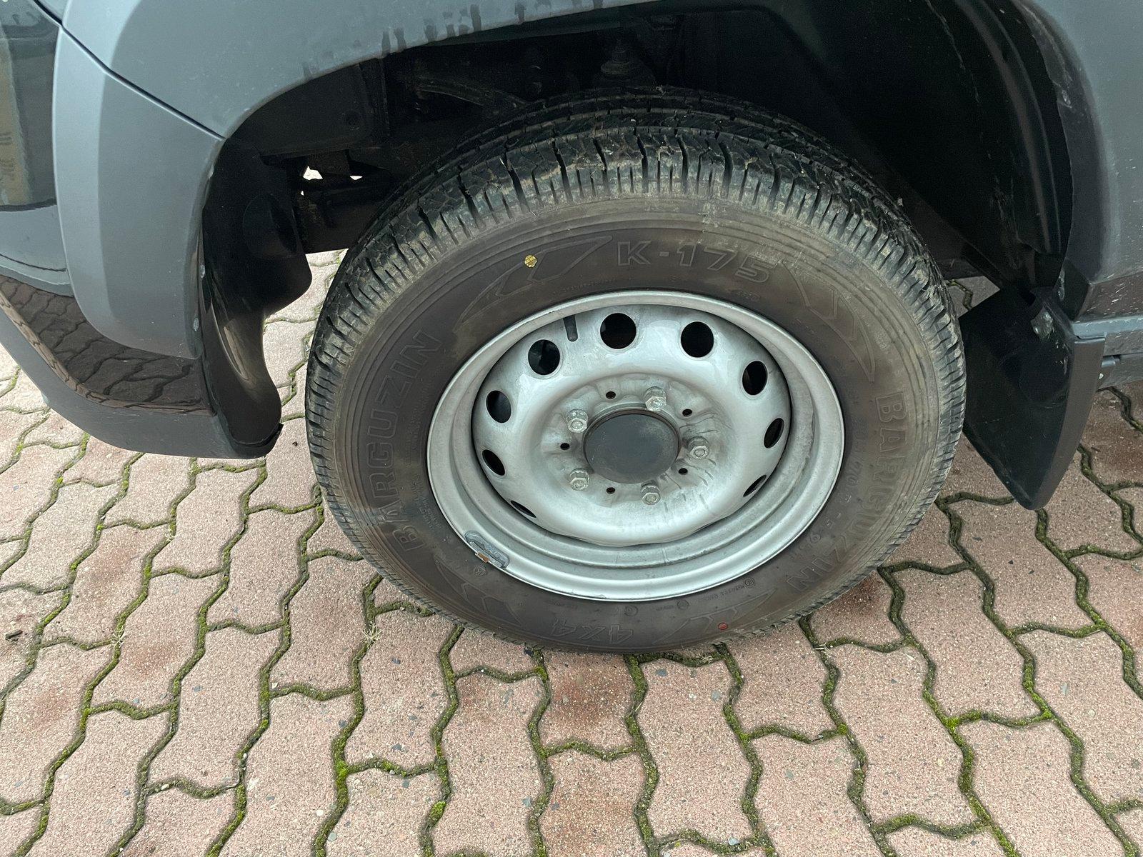Lada Niva TRAVEL 1.7i 4x4 ALLRAD+ZV+eFENSTER+AIRBAG+-14