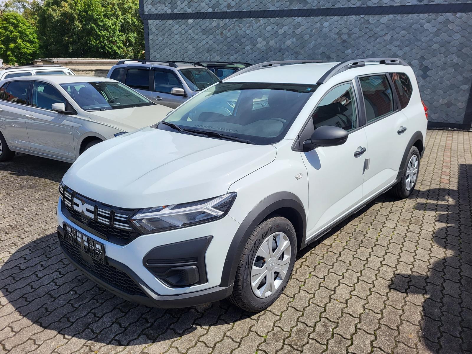 Dacia Jogger Essential TCe 100+7SITZER+AC+PDC+TEMPOMAT-11