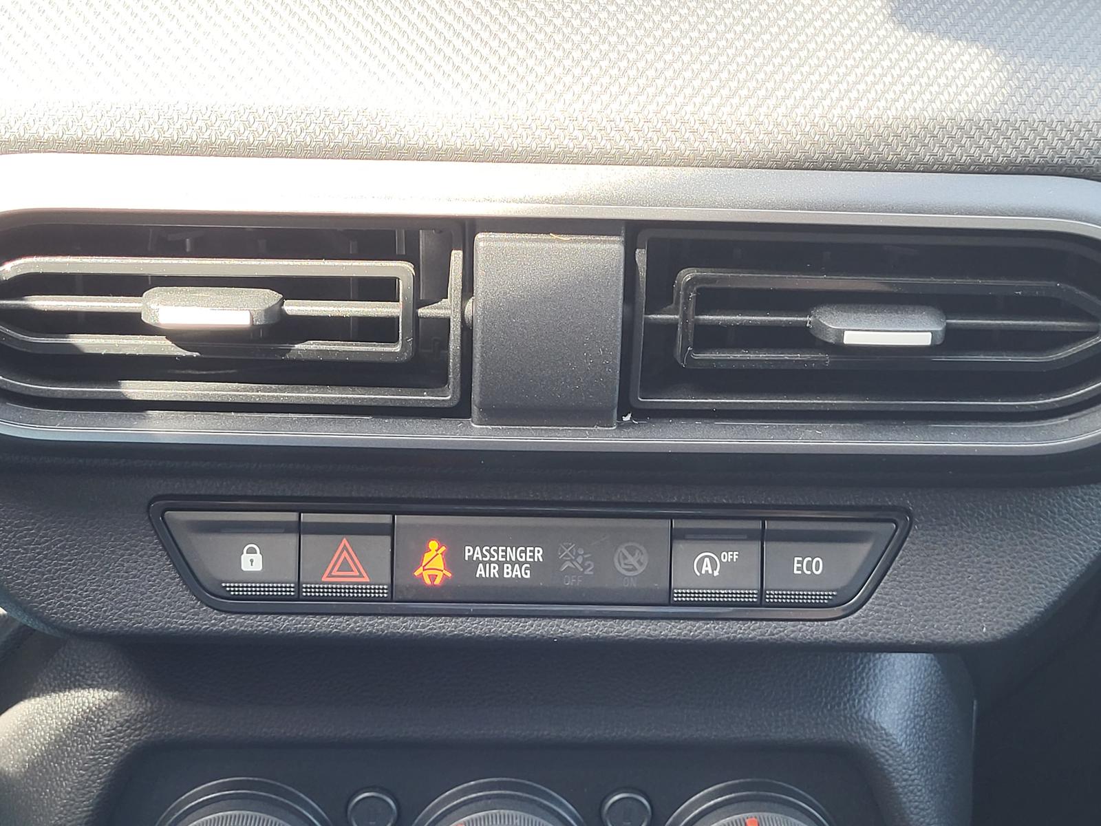 Dacia Jogger Essential TCe 100+7SITZER+AC+PDC+TEMPOMAT-12