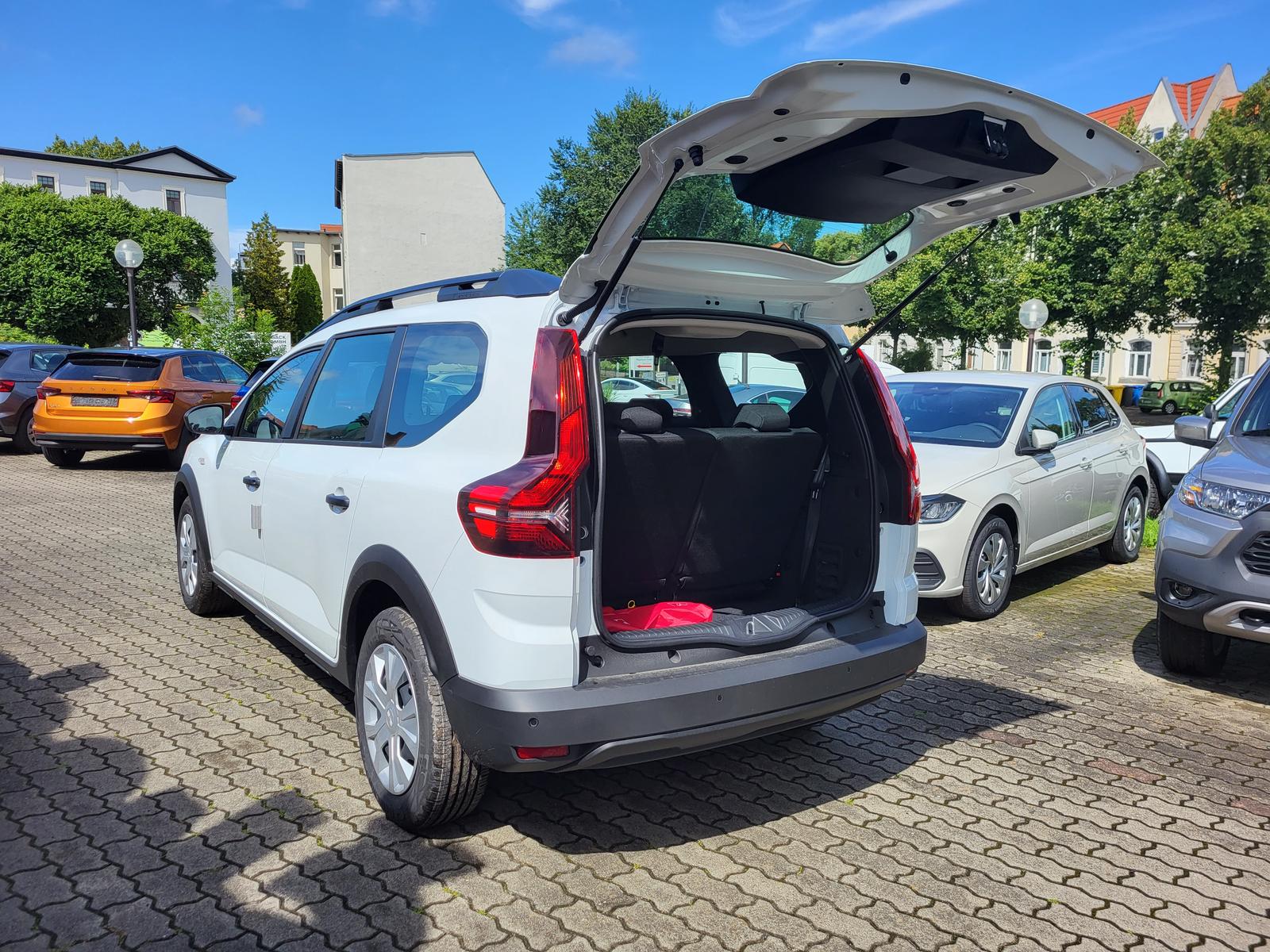 Dacia Jogger Essential TCe 100+7SITZER+AC+PDC+TEMPOMAT-25